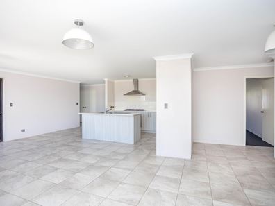 2 Hickman Drive, Piara Waters WA 6112