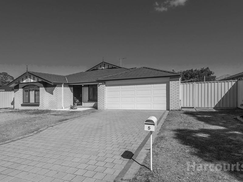 5 Finchley Avenue, Meadow Springs WA 6210