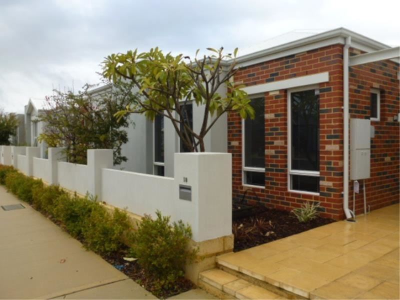 18 Dania Way, Butler