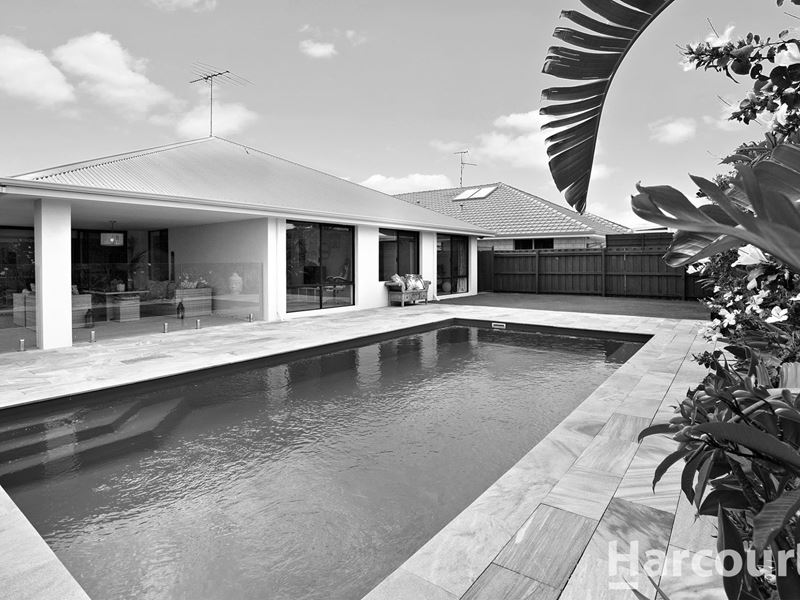 64 Seascapes Boulevard, Halls Head WA 6210