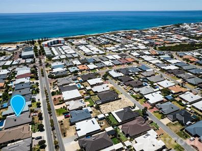 64 Seascapes Boulevard, Halls Head WA 6210