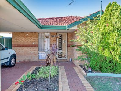 14 Lavender Gardens, Halls Head WA 6210