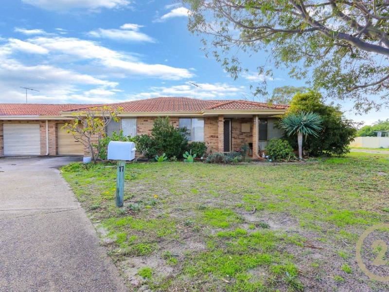 1/17 Balmoral Parade, Halls Head WA 6210