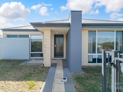39 Bushside Drive, Aveley WA 6069