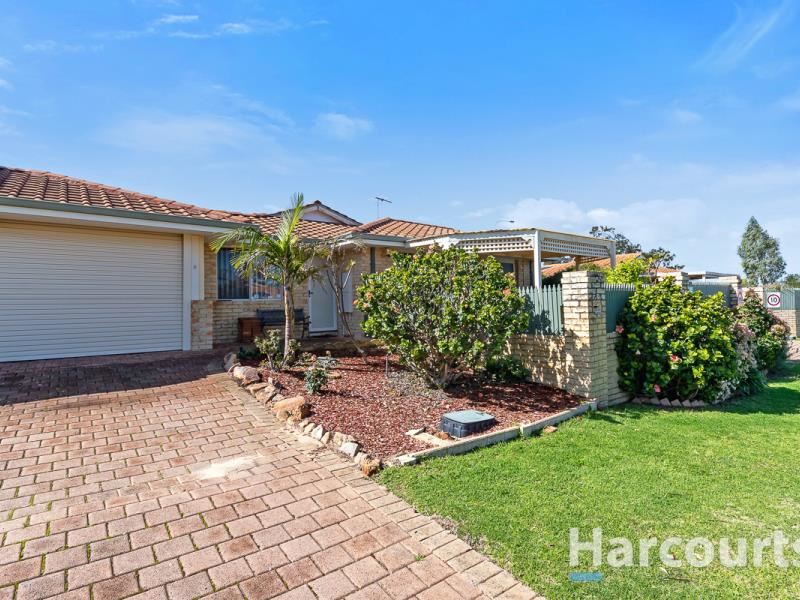 2/4 Callander Avenue, Kinross