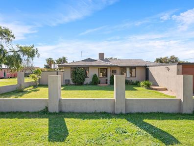 4 Vera Street, Gosnells WA 6110