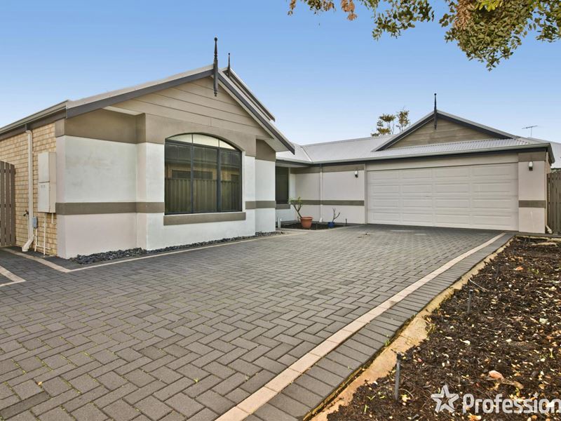 16 Tangier Parkway, Port Kennedy WA 6172