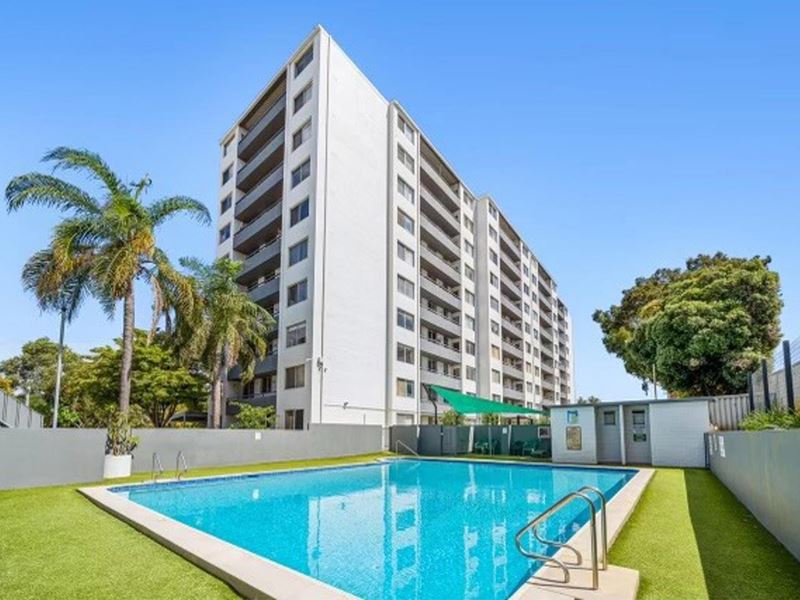 2/96 Guildford Road, Mount Lawley