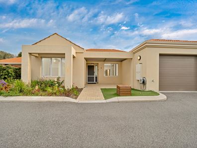 2/27 Gorham Way, Spearwood WA 6163