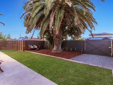 33 Pollard Way, Warnbro WA 6169