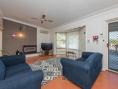 35 St Albans Road, Nollamara WA 6061