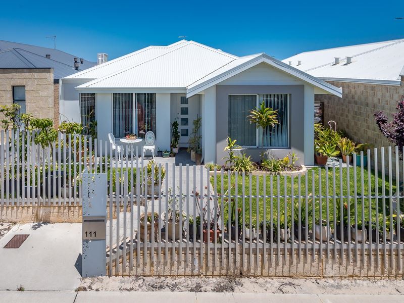 111 Cinnabar Drive, Eglinton