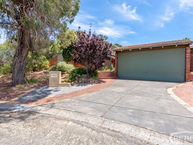 4 Reid Close, Halls Head WA 6210