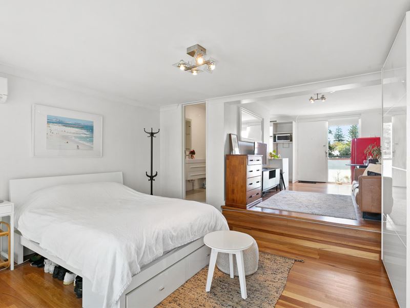 203/14 McNamara Way, Cottesloe