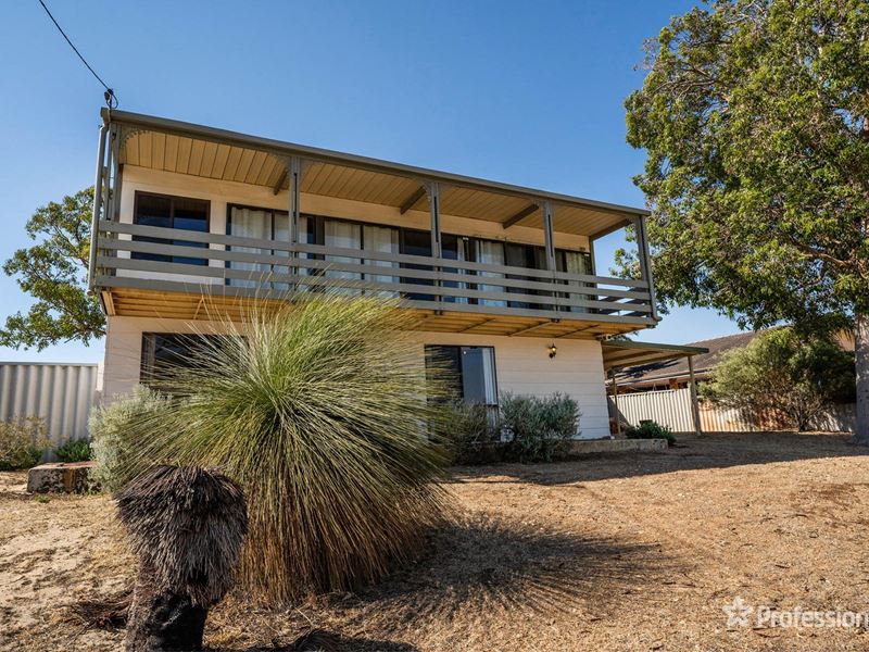 68 Queen Parade, Wannanup