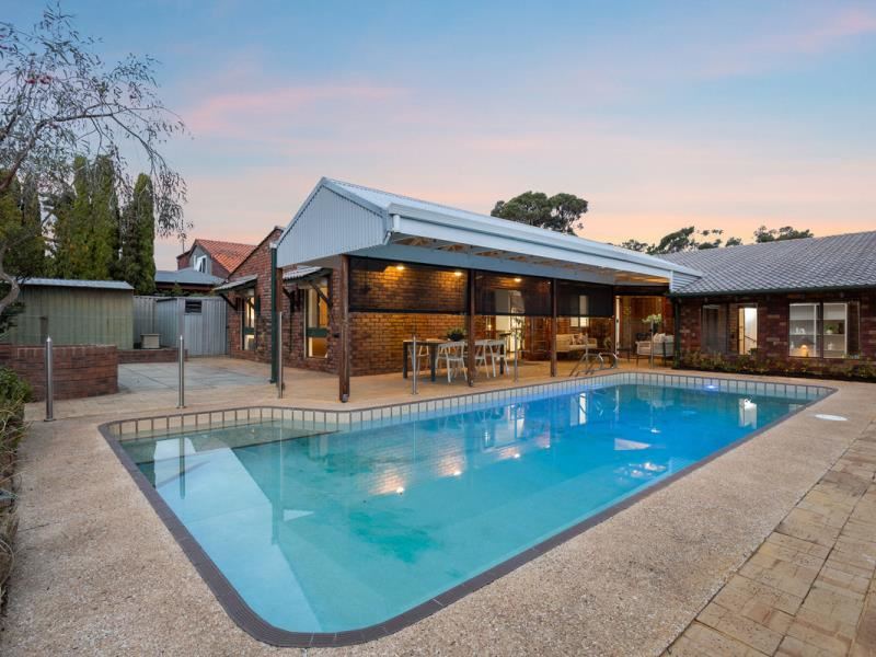 27 Fairlane Drive, Carine