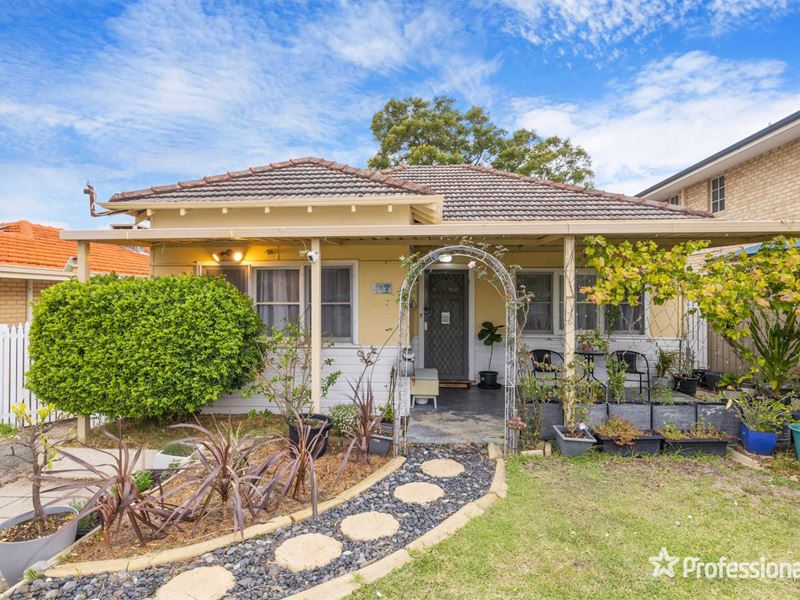 56 Coolgardie Street, Bentley