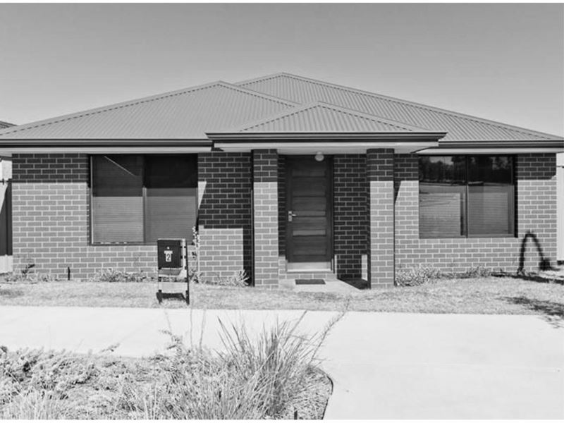 2 Thaxted Street, Wellard