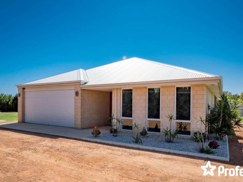 439 Alexander Drive, Glenfield