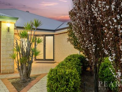 10 Carinta Court, Ellenbrook WA 6069