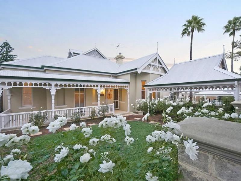 16 Langsford Street, Claremont