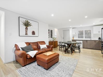 4/12 Laurence  Road, Innaloo WA 6018