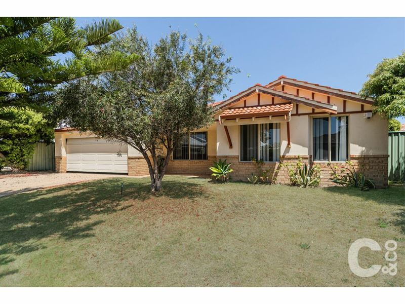 4 Calais Vista, Port Kennedy