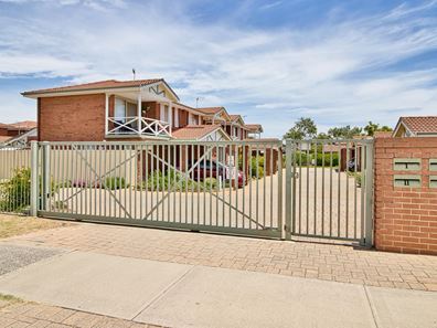 12/13 Baralda Court, Rockingham WA 6168