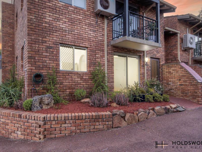 4/20 Roscorla Avenue, Yokine WA 6060