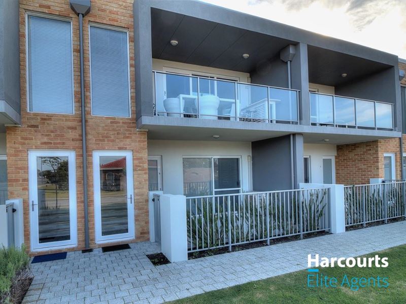 4/11 Vaux Street, Rockingham WA 6168