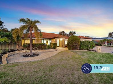 1 Petal Court, Lake Coogee WA 6166