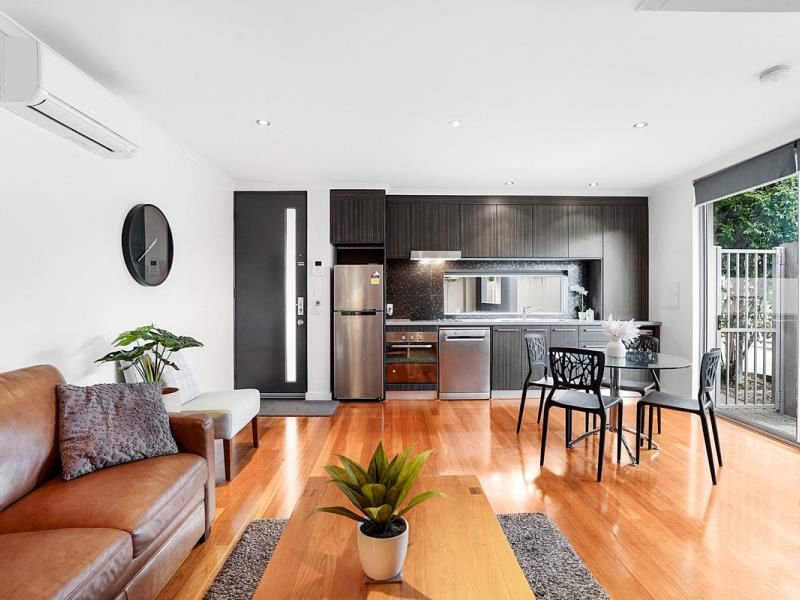1/31 Pollard Street, Glendalough
