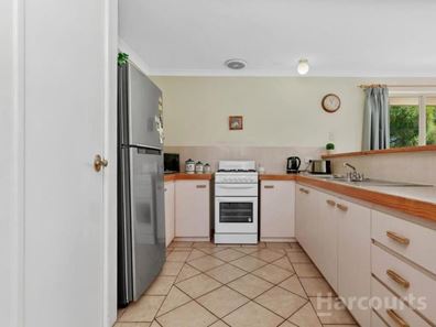 1 Railton Place, Dudley Park WA 6210