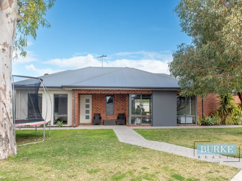 3 Denovo Walk, Craigie WA 6025