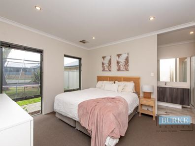 3 Denovo Walk, Craigie WA 6025