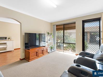 8/99 Seventh Road, Armadale WA 6112