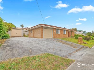 28 Barnesby Drive, Yakamia WA 6330