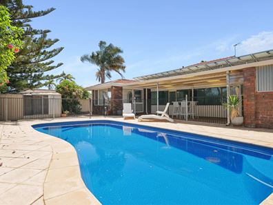 26 Bridgewater Drive, Kallaroo WA 6025