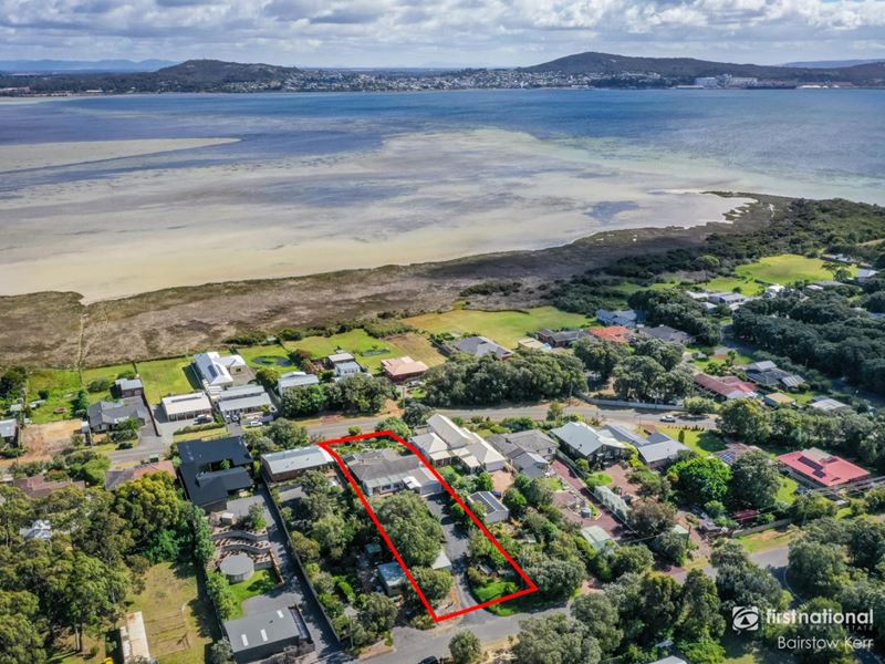 108 Bay View Drive, Little Grove WA 6330