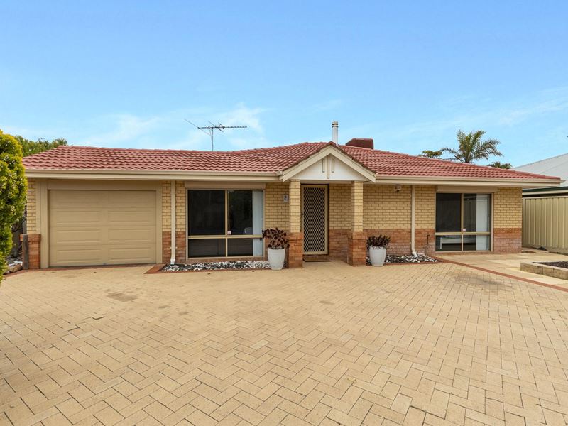 32 Pallarup Grove, Waikiki WA 6169