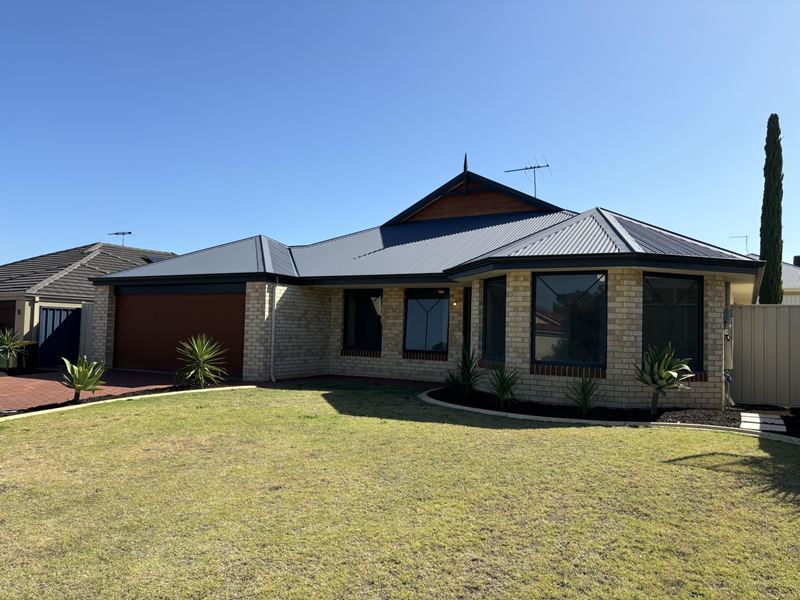 24 Castledene Way, Tapping WA 6065