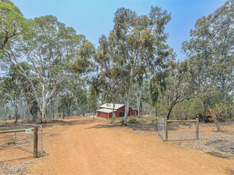 260 Almond Avenue, Bakers Hill WA 6562