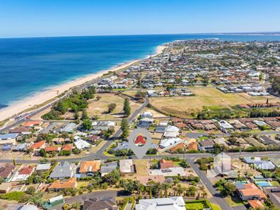 21 Hoylake Avenue, South Bunbury WA 6230