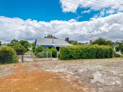 22 Raymond Street, Collie WA 6225