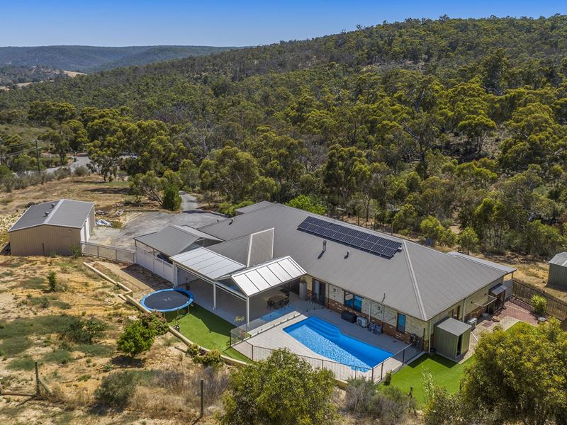 348 Meadowbrook Ramble, Bullsbrook