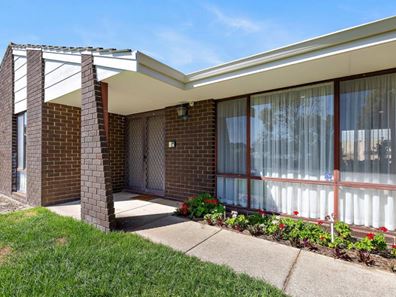 53 Peelwood Parade, Halls Head WA 6210
