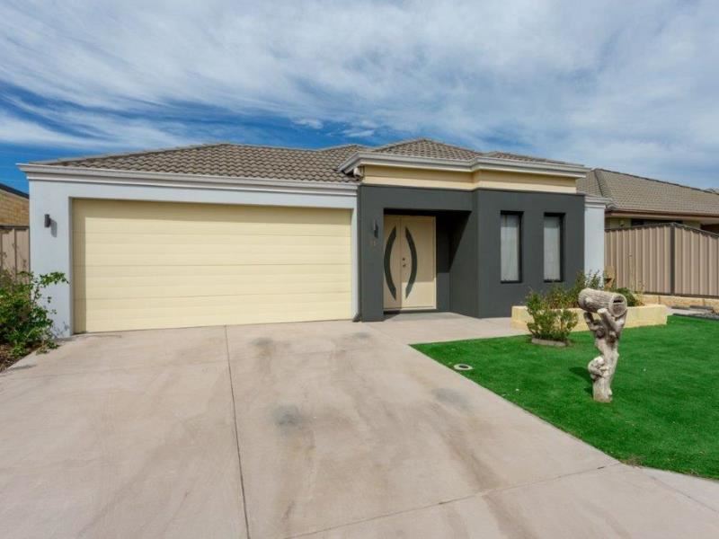 11 Hodgkinson Turn, Canning Vale WA 6155