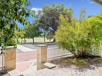 27 Parnham Avenue, Ellenbrook WA 6069