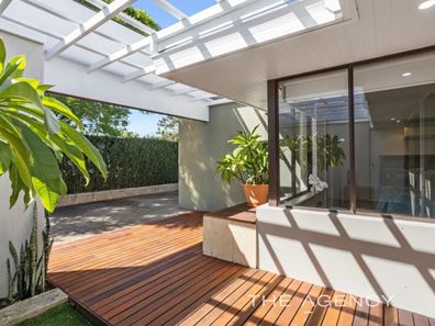 3 High Tor, Woodvale WA 6026