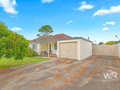 5 Minor Road, Orana WA 6330